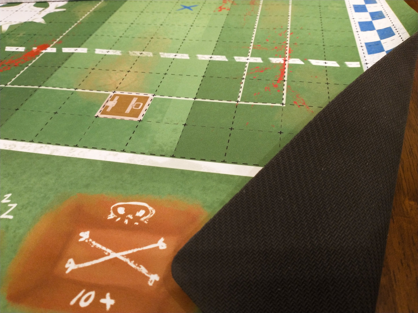 Blood Bowl Compatible Pitch / Play Mat - Combination 11's and 7's
